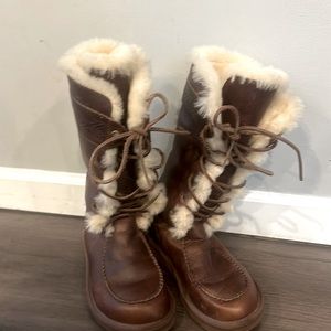 UGG Leather boots with sheepskin fur